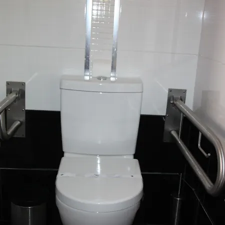 ホテル　クエーサー