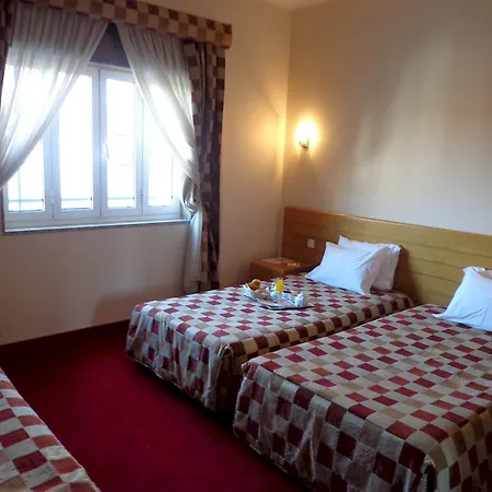 ホテル ホテル　クエーサー