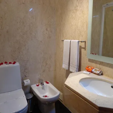 Quasar Hotel