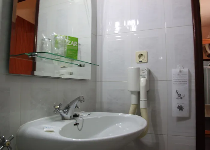 Quasar 2* Pedroucos (Porto)