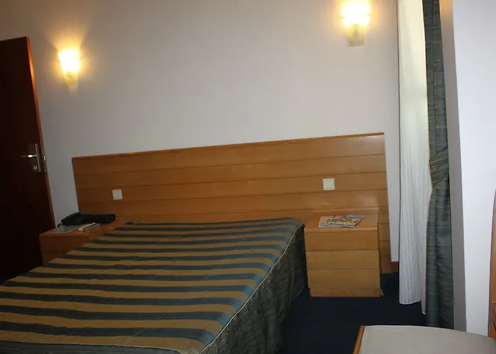 Quasar Pedroucos (Porto)