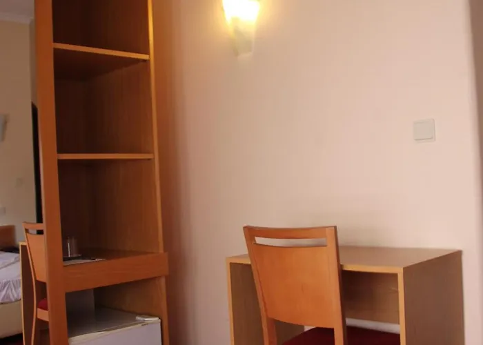 Quasar Pedroucos (Porto)